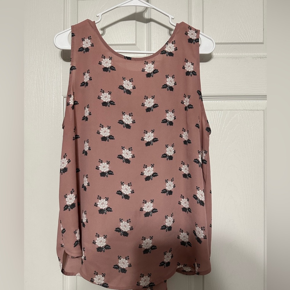 Light pink sleeveless top with tie back